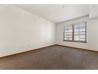 Photo #1: 24544263 Listing 