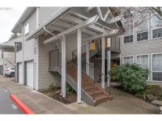 Photo #2: 24544939 Listing