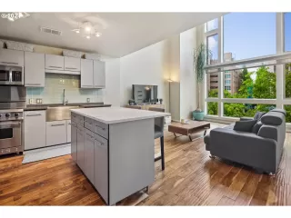 Photo #1: 24545514 Listing