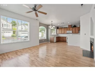 Photo #3: 24545928 Listing 