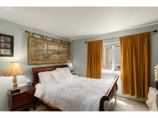 Photo #5: 24546888 Listing