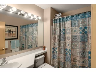 Photo #6: 24546888 Listing