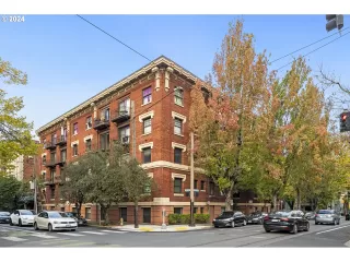 Photo #2: 24547592 Listing