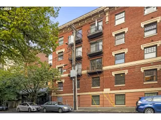 Photo #3: 24547592 Listing