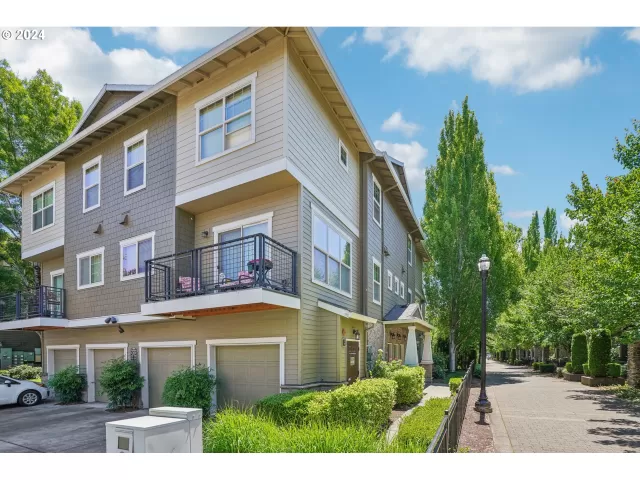 MLS: 24547962 Condo For Sale