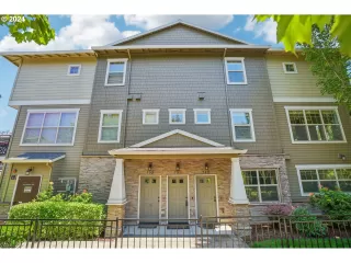 Photo #3: 24547962 Listing