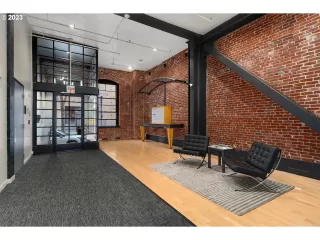 Photo #3: 24548553 Listing 