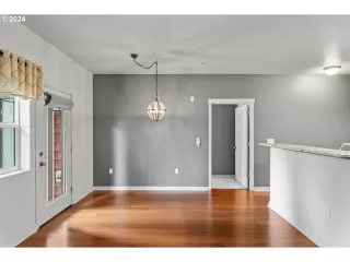 Photo #3: 24549775 Listing 