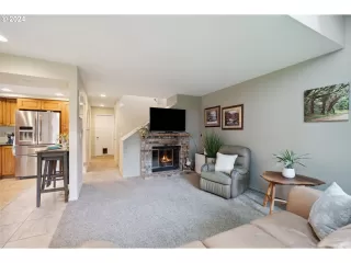 Photo #6: 24549963 Listing