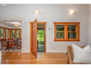 Photo #1: 24550267 Listing