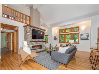 Photo #2: 24550267 Listing