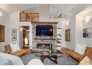 Photo #3: 24550267 Listing