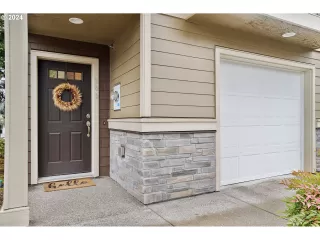 Photo #5: 24550316 Listing