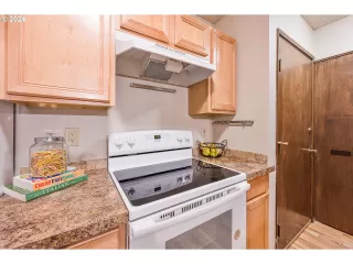 Photo #3: 24552624 Listing 