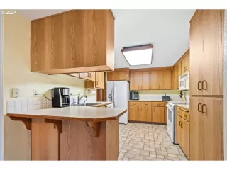 Photo #3: 24554535 Listing