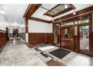 Photo #1: 24554755 Listing 