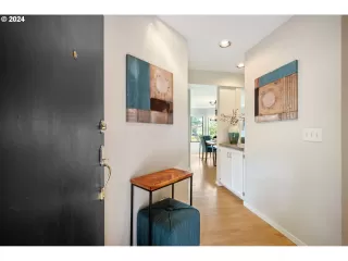 Photo #1: 24554772 Listing