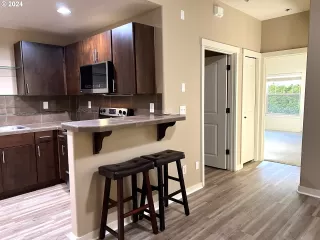 Photo #2: 24556325 Listing 