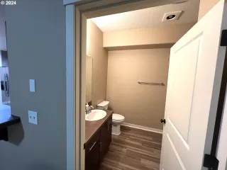 Photo #6: 24556325 Listing 