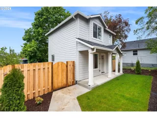 Photo #1: 24556651 Listing