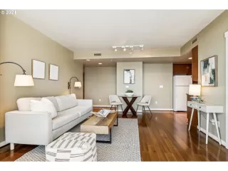 Photo #4: 24556880 Listing 