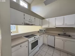 Photo #6: 245581265 Listing 