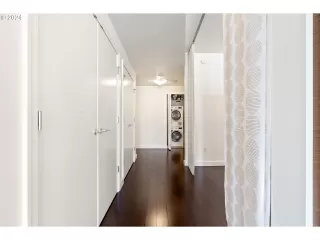 Photo #6: 24558737 Listing