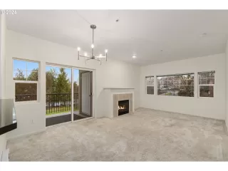 More Details about MLS # 24560265 : 11825 NW STONE MOUNTAIN LN 204