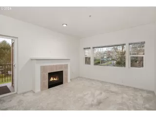 Photo #3: 24560265 Listing 