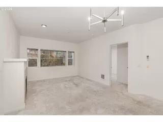 Photo #4: 24560265 Listing 