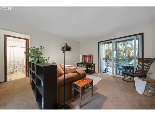 Photo #1: 24560697 Listing 