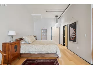 Photo #4: 24561983 Listing