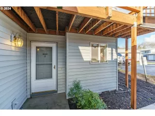 Photo #2: 24562677 Listing