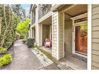 Photo #3: 24562893 Listing