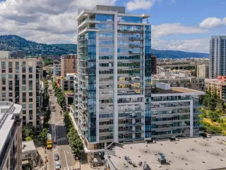 Photo #3: 24562901 Listing 