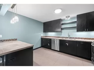 Photo #2: 24566292 Listing 