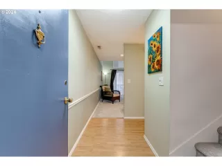 Photo #6: 24566532 Listing