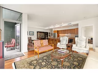 Photo #2: 24567126 Listing