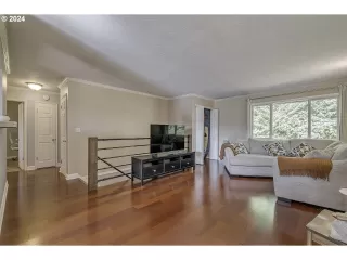 Photo #1: 24568558 Listing 