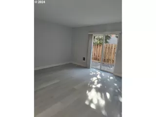 Photo #3: 24569532 Listing