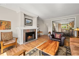 Photo #6: 24570046 Listing 