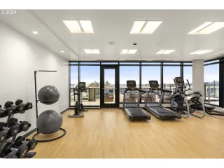 Photo #2: 24570920 Listing