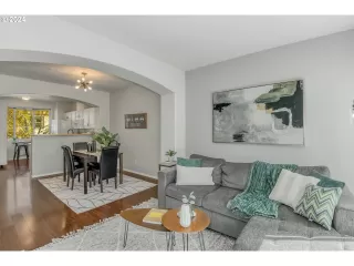 Photo #3: 24571147 Listing 