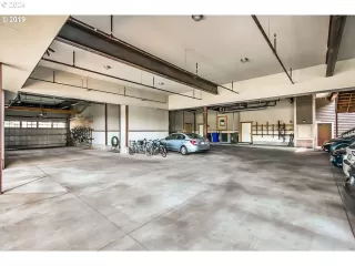 Photo #5: 24571476 Listing 