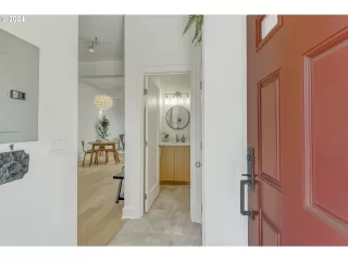 Photo #6: 24571476 Listing 