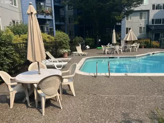 Photo #2: 24572697 Listing