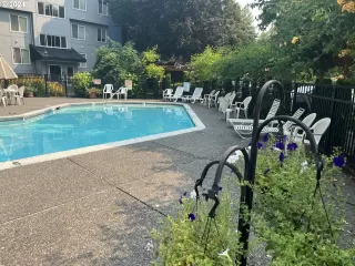 Photo #3: 24572697 Listing