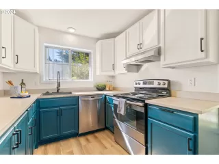 Photo #2: 24572875 Listing