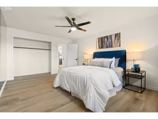 Photo #6: 24572875 Listing