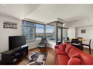 Photo #1: 24573320 Listing 